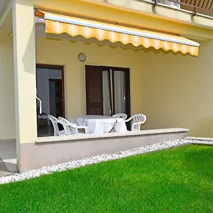 https://apartments-jasmina-porec.in-istria.net